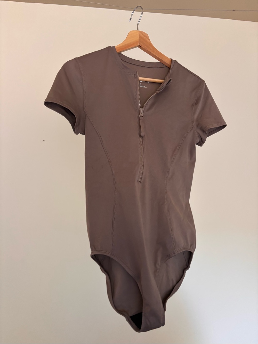 Zella Taupe Short Sleeve Zip-Front Bodysuit